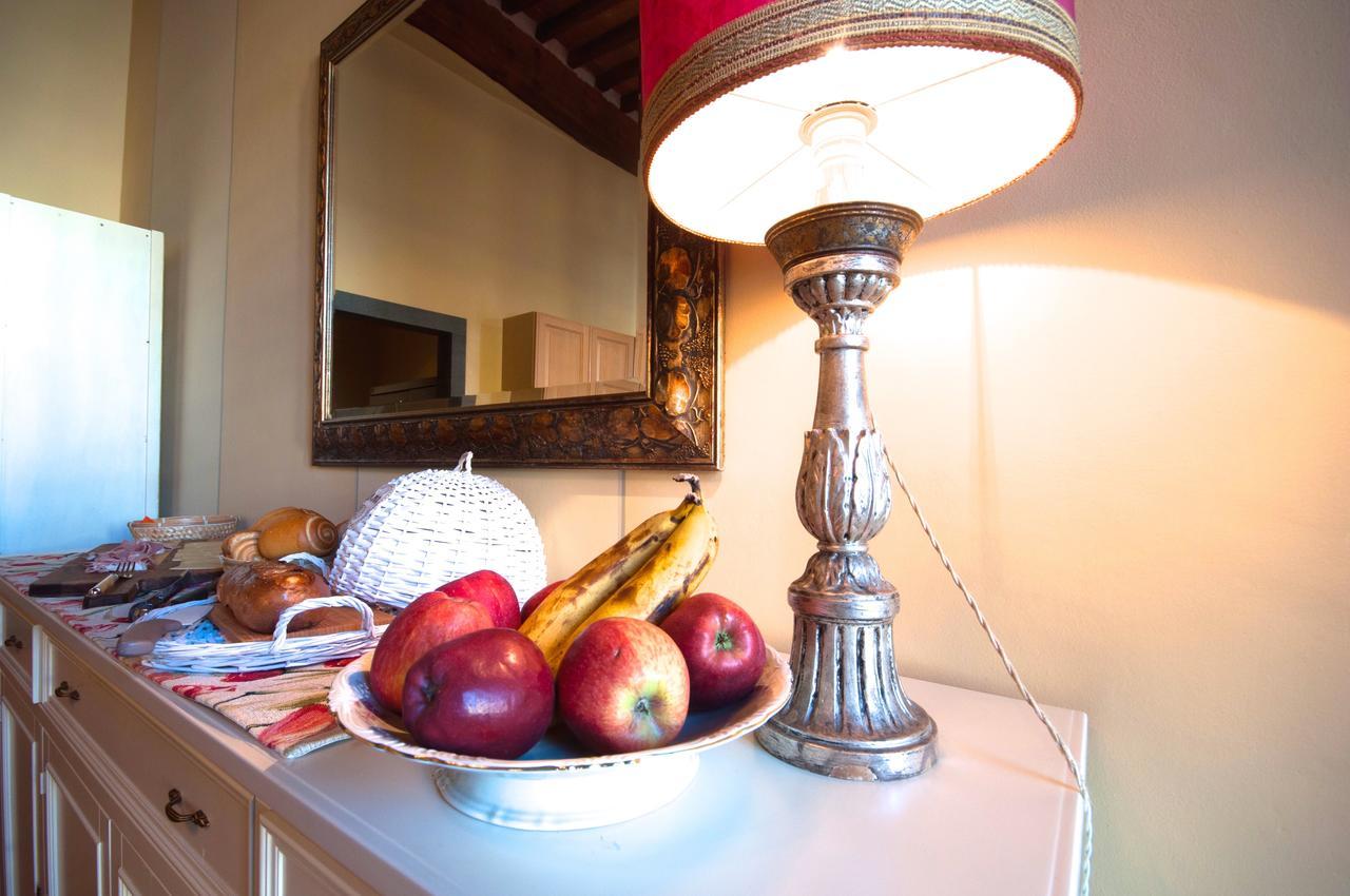 B&B Corte Toro Lucca Exteriör bild