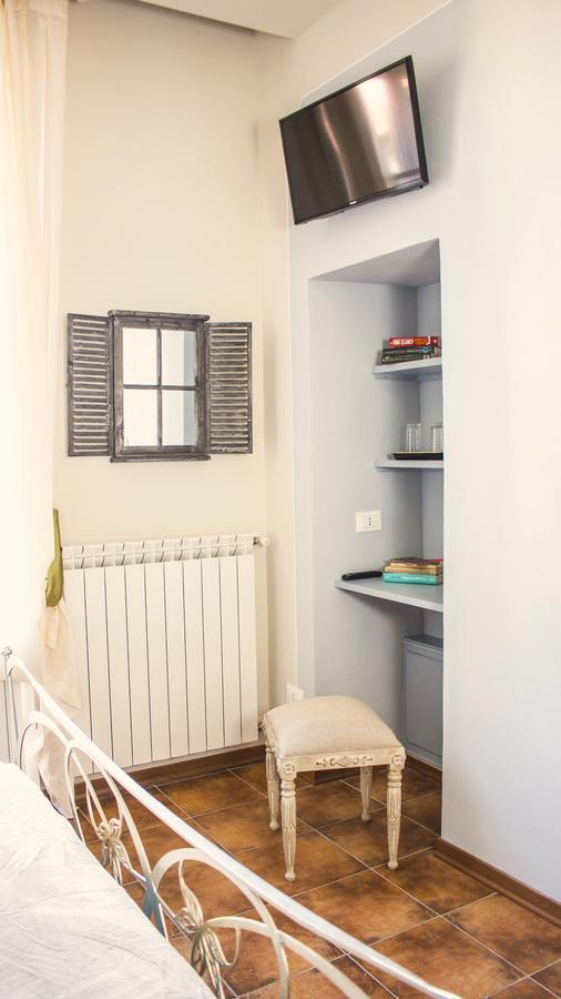 B&B Corte Toro Lucca Exteriör bild