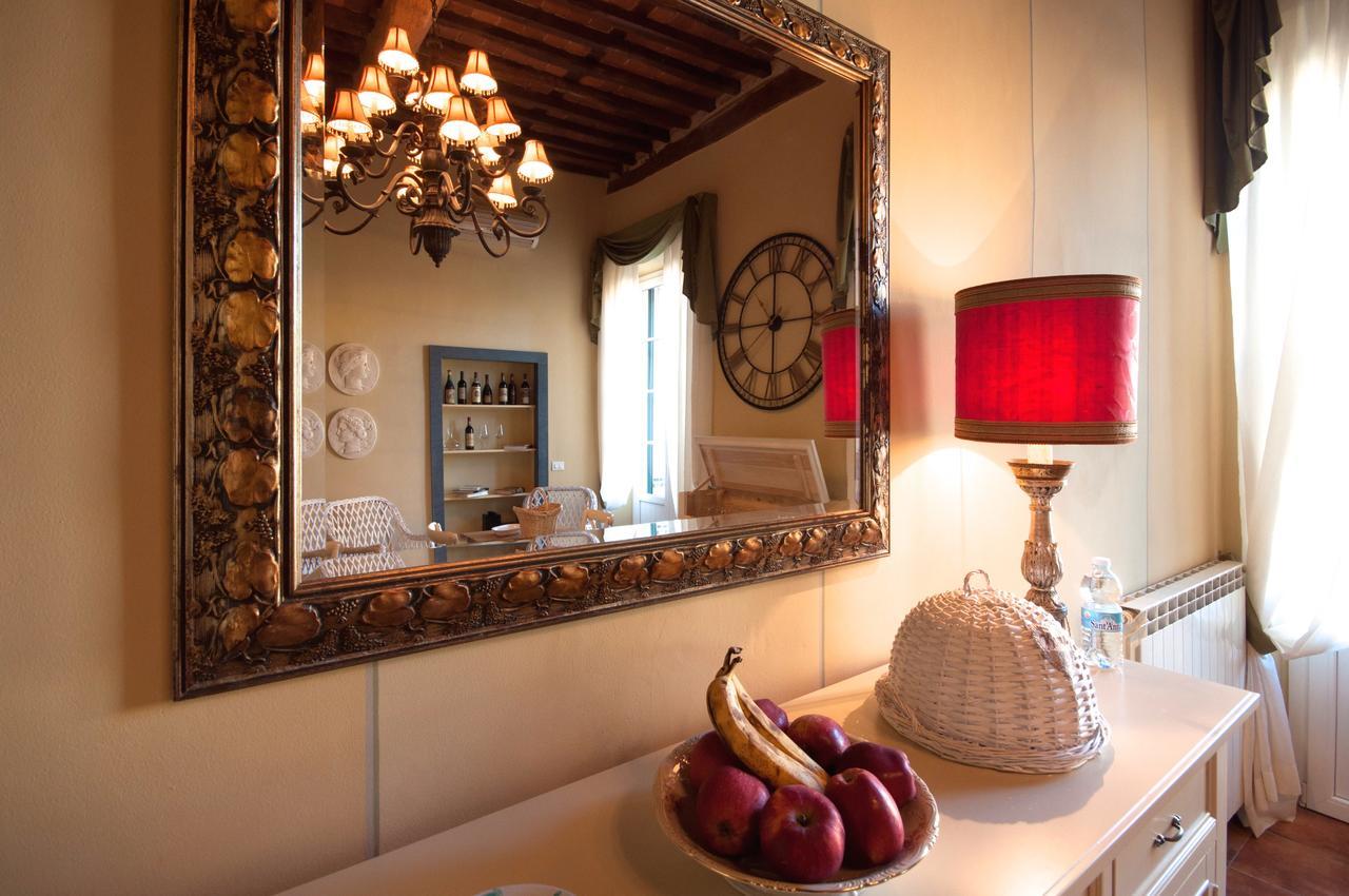 B&B Corte Toro Lucca Exteriör bild
