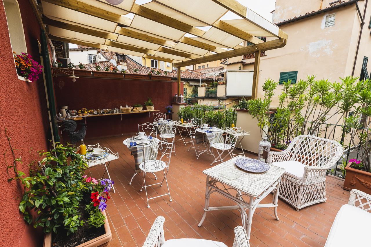 B&B Corte Toro Lucca Exteriör bild